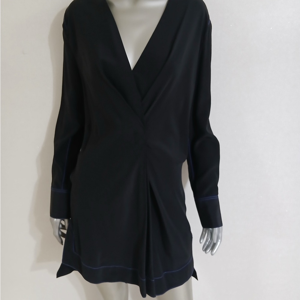 Elegant Black V-Neck Women's Top